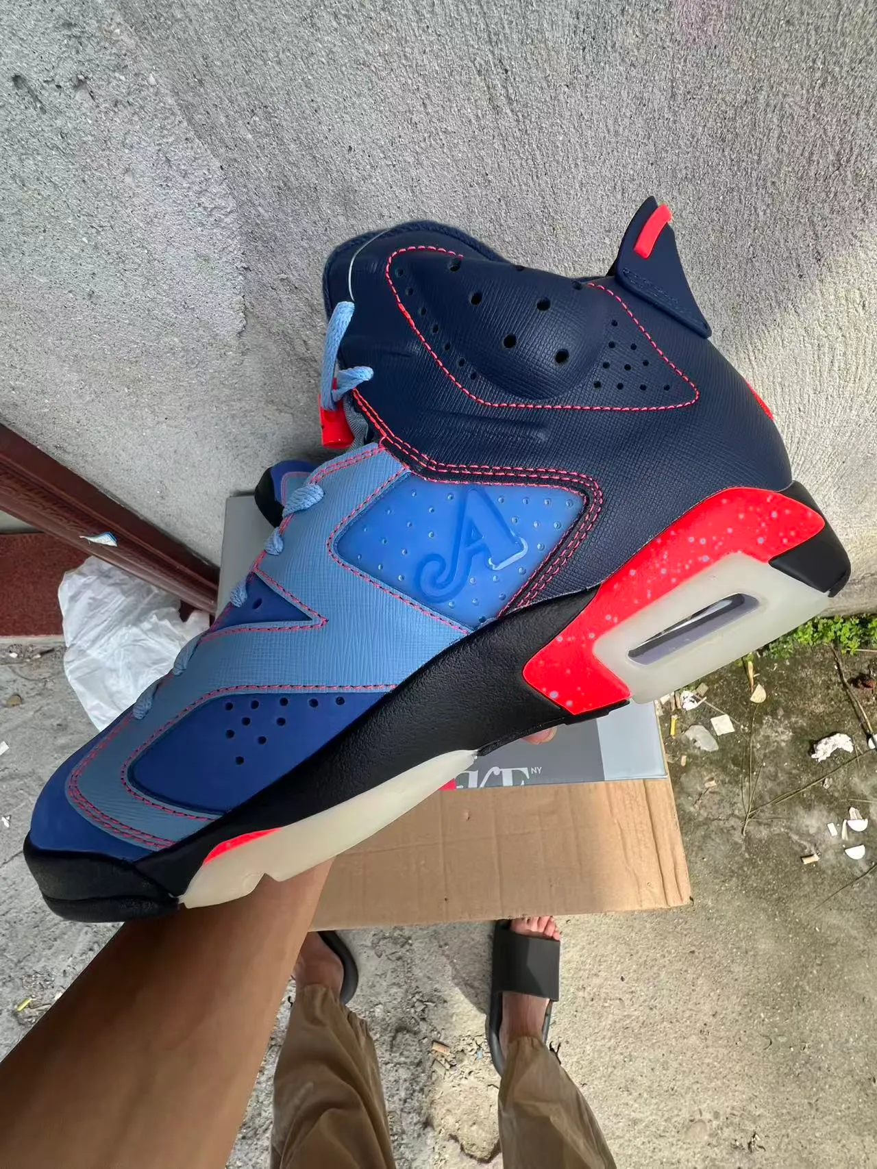 Air Jordan Navy Blue High-Top Perforated Leather/mesh Upper Basketball Shoes 6