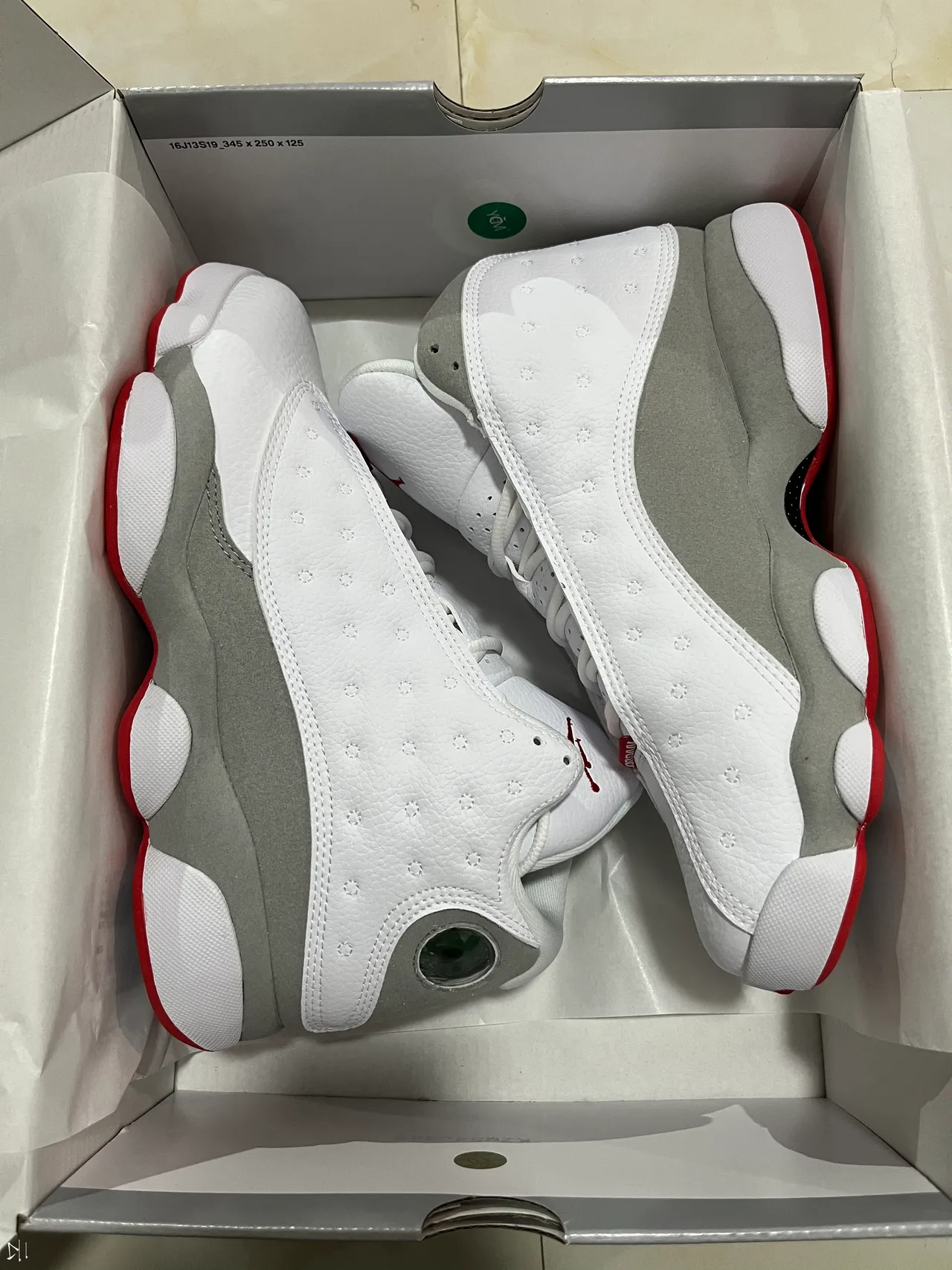 Air Jordan White Gray Perforated Leather Upper Layered Segmented Midsole Basketball Shoes 8
