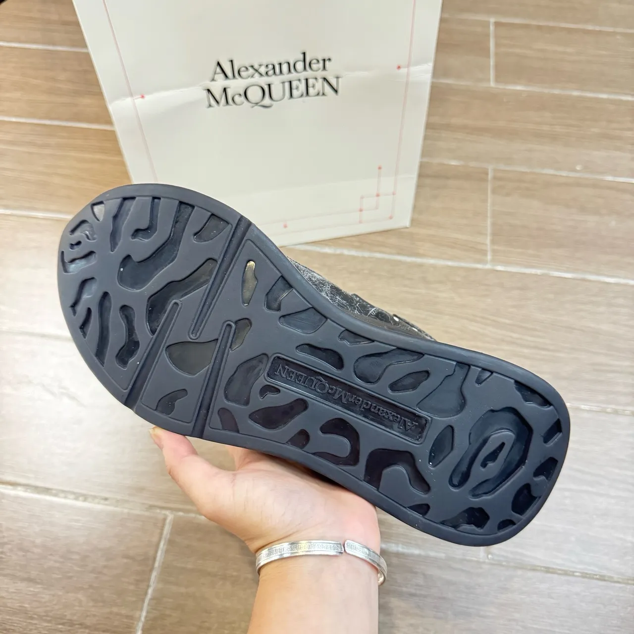 Alexander McQueen Noir Brun Oversized Semelle plateforme Zebra-Print Cuir à poil Panel Sneakers chunky 5