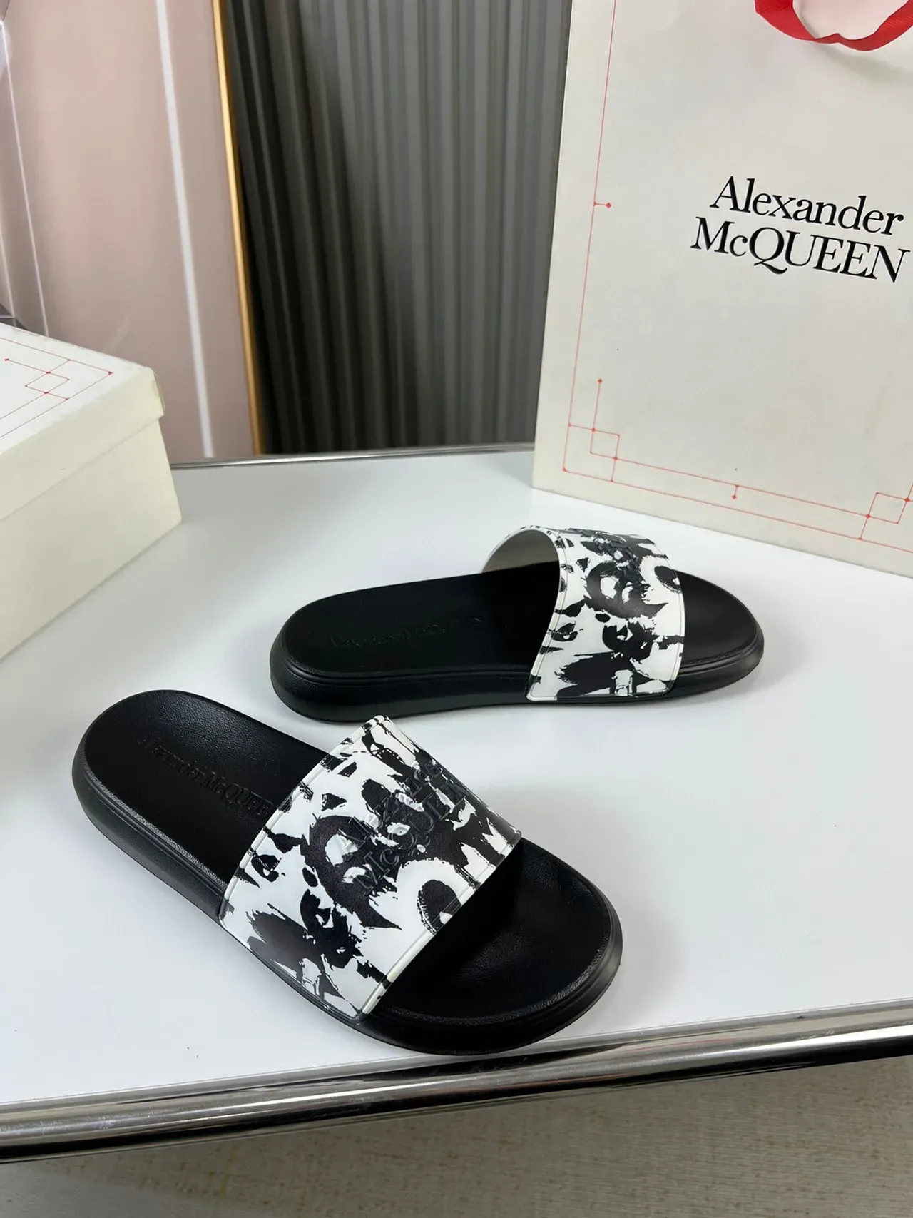 Alexander McQueen Graphic Print Slide Slippers 7