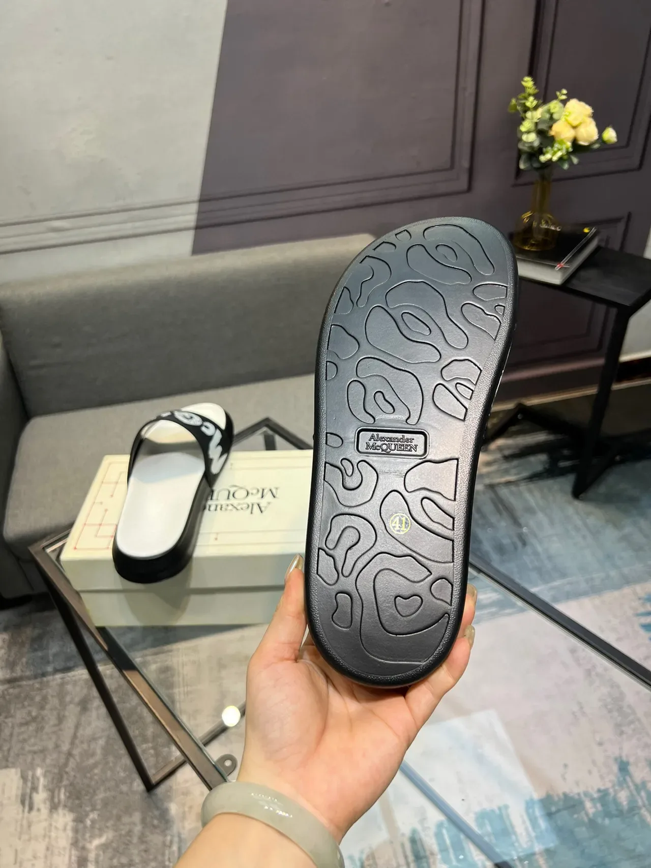 Alexander McQueen Logo Slide কালো সাদা স্ট্র্যাপ প্ল্যাটফর্ম সোল স্লিপার্স 6