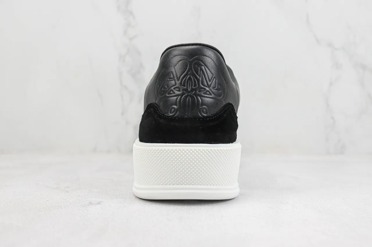 Alexander McQueen 超大号运动鞋 黑白 生活方式运动鞋 9