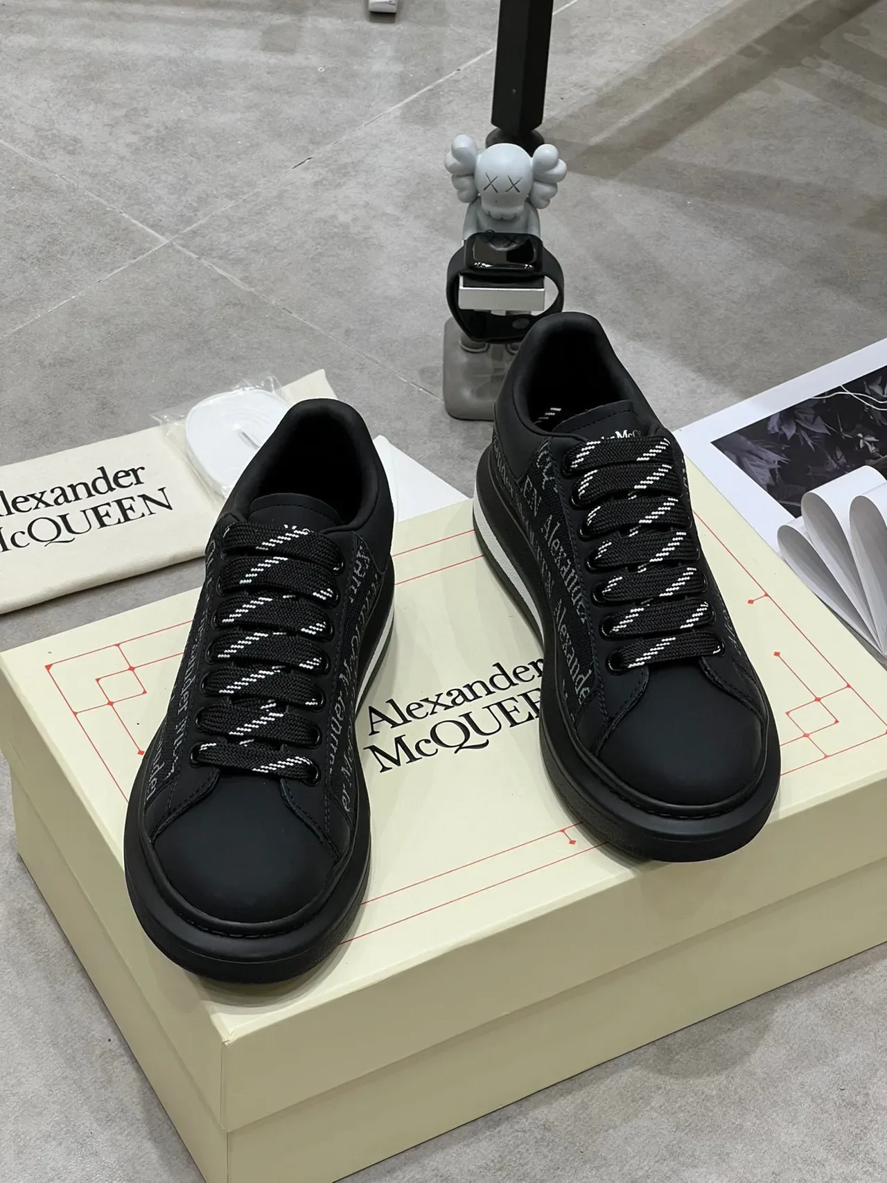 Alexander McQueen Oversized Sneaker Black White Silhouette Branded Textile Side Panel Lifestyle Sneakers 4