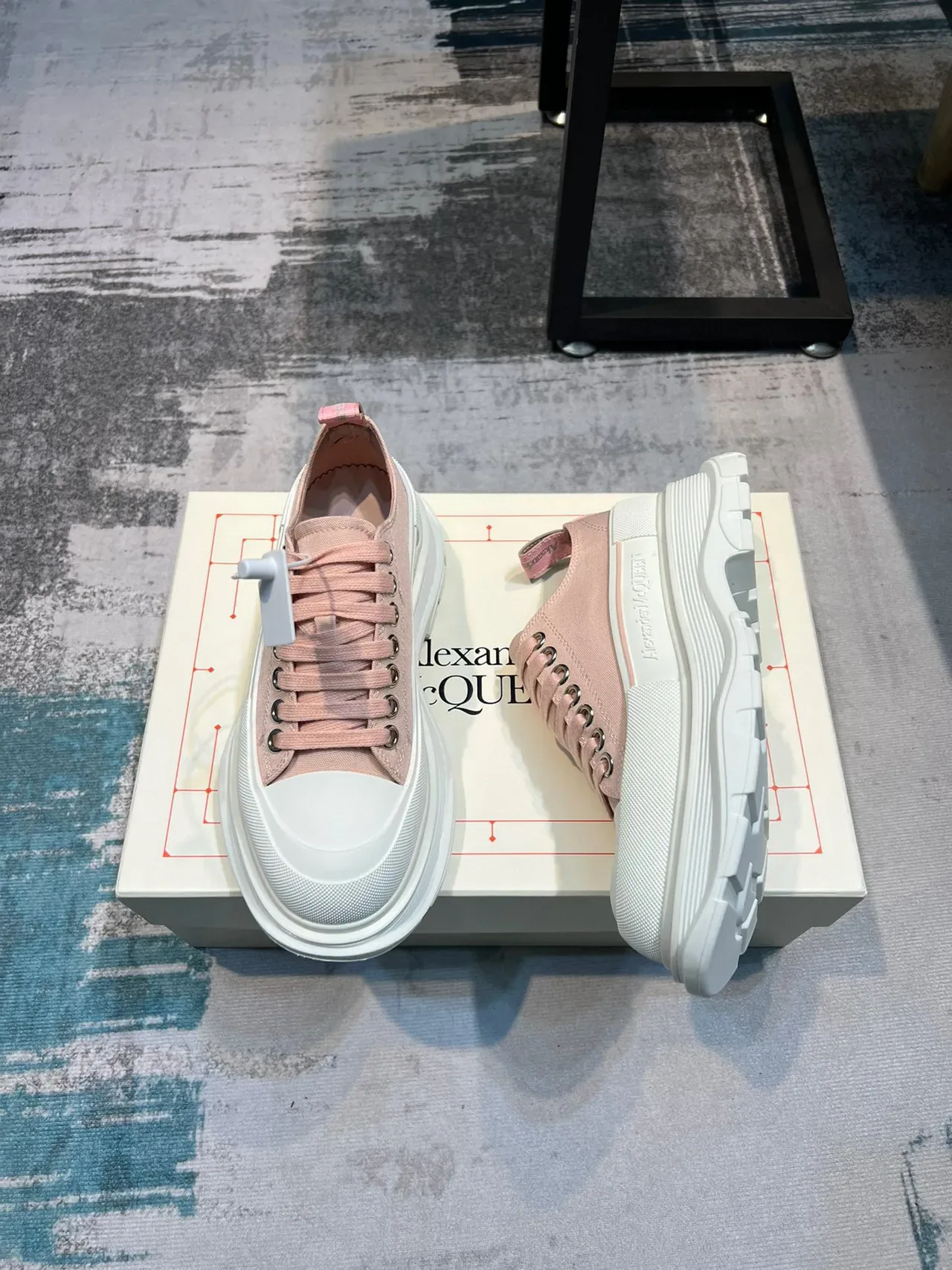 Alexander McQueen Oversized Sneaker Dusty Pink White Lifestyle Sneakers 4