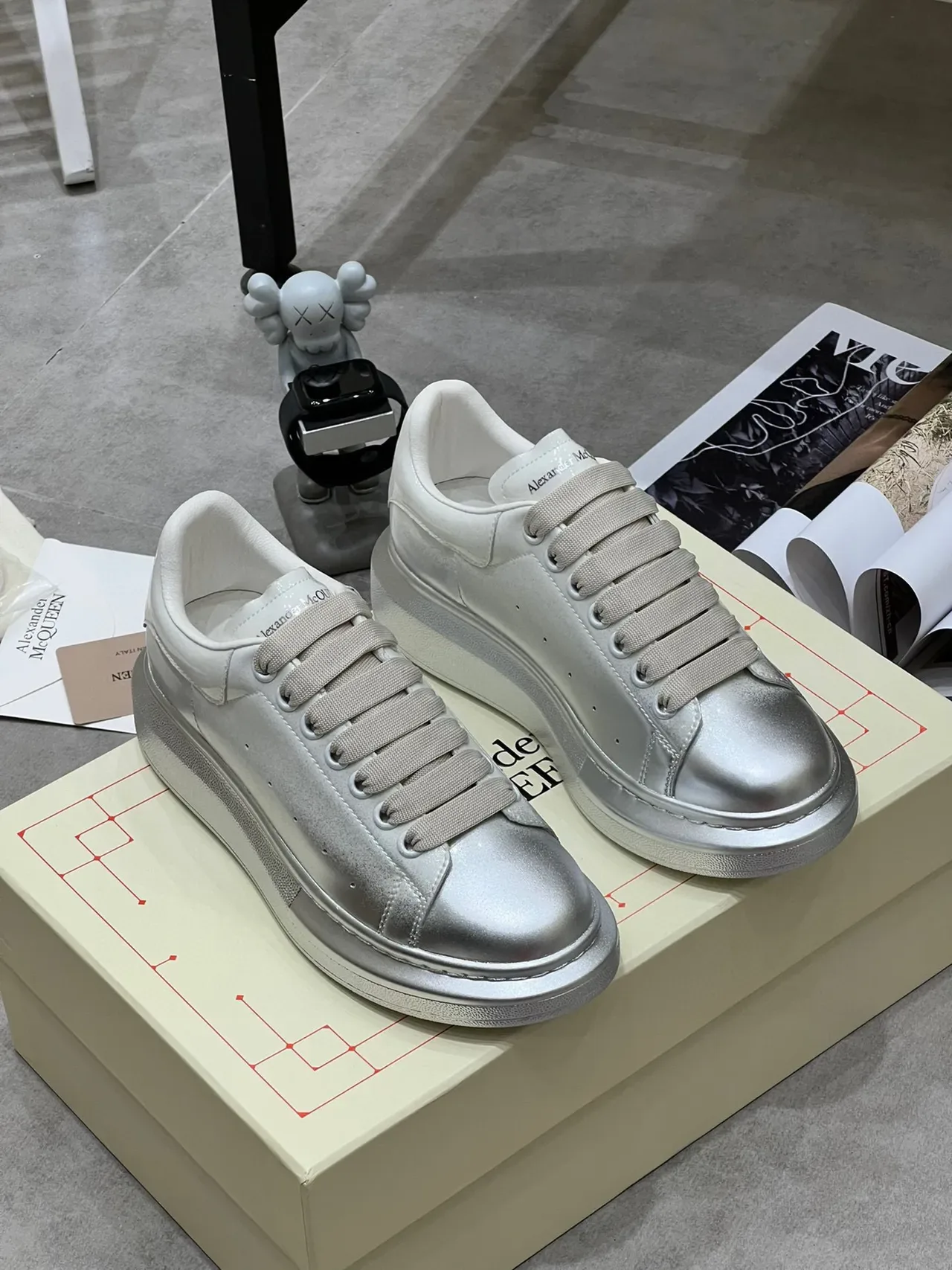 Alexander McQueen Oversized Sneaker Metallic Silver Lifestyle Sneakers 9