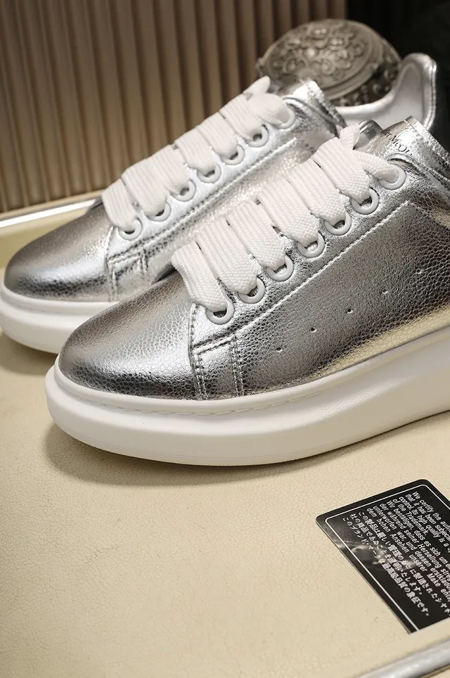 Alexander McQueen Oversized Sneaker Metallic Silver Lifestyle Sneakers 4