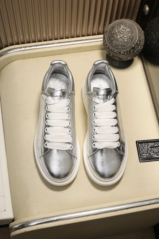 Alexander McQueen Oversized Sneaker Metallic Silver Lifestyle Sneakers 8