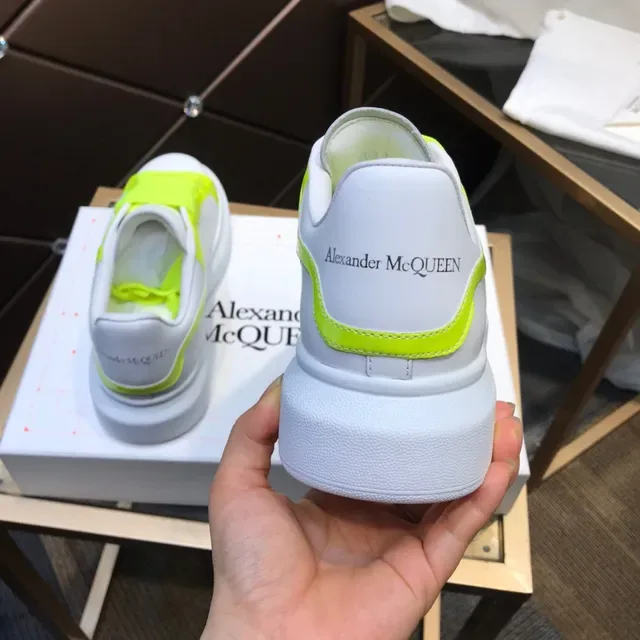 Alexander McQueen Oversized Sneaker Blanc et Jaune Néon Lifestyle Sneakers 6