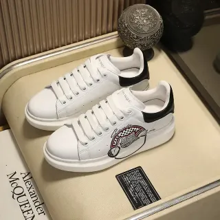 Alexander McQueen Oversized Sneaker White Black Silhouette Thick Platform Sole Lifestyle Sneakers