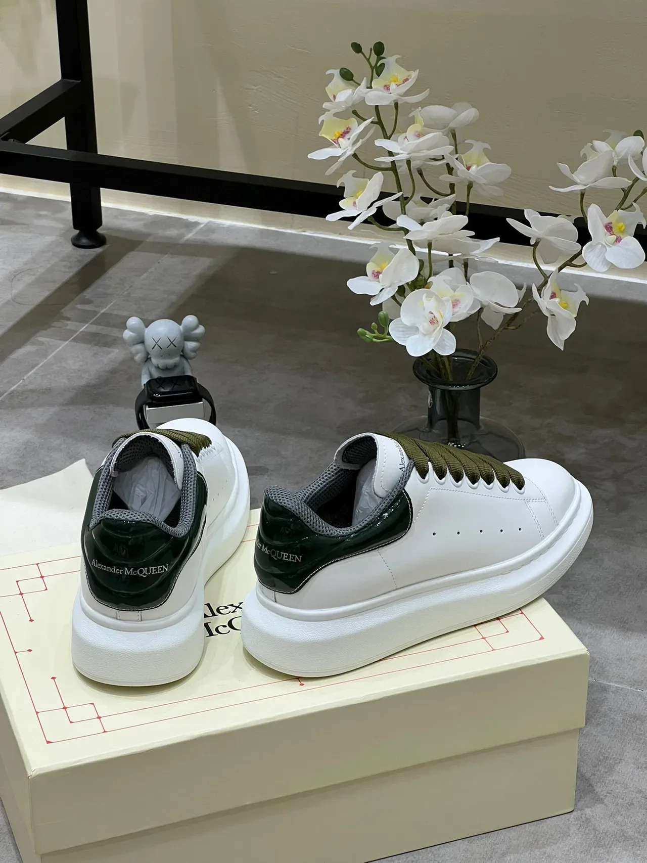 Alexander McQueen Oversized Sneaker White Olive Green Lifestyle Sneakers 4