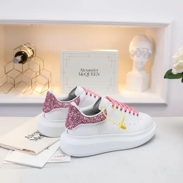 Alexander McQueen Oversized Sneaker White Pink Platform Sole Smooth Leather Upper Lifestyle Sneakers 3