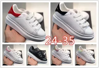 Alexander McQueen ওভারসাইজড স্নিকার সাদা ও লাল প্ল্যাটফর্ম সোল পারফোরেটেড টো বক্স লাইফস্টাইল স্নিকার 2
