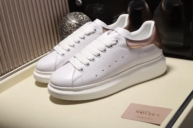 Alexander McQueen أبيض بني منخفض التوب جلد العلوي أسلوب الحياة أحذية رياضية 7