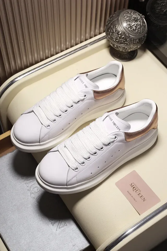 Alexander McQueen أبيض بني منخفض التوب جلد العلوي أسلوب الحياة أحذية رياضية 8