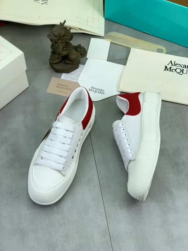 Alexander McQueen White Red Oversized Silhouette Textured Rubber Sole Lifestyle Sneakers 5
