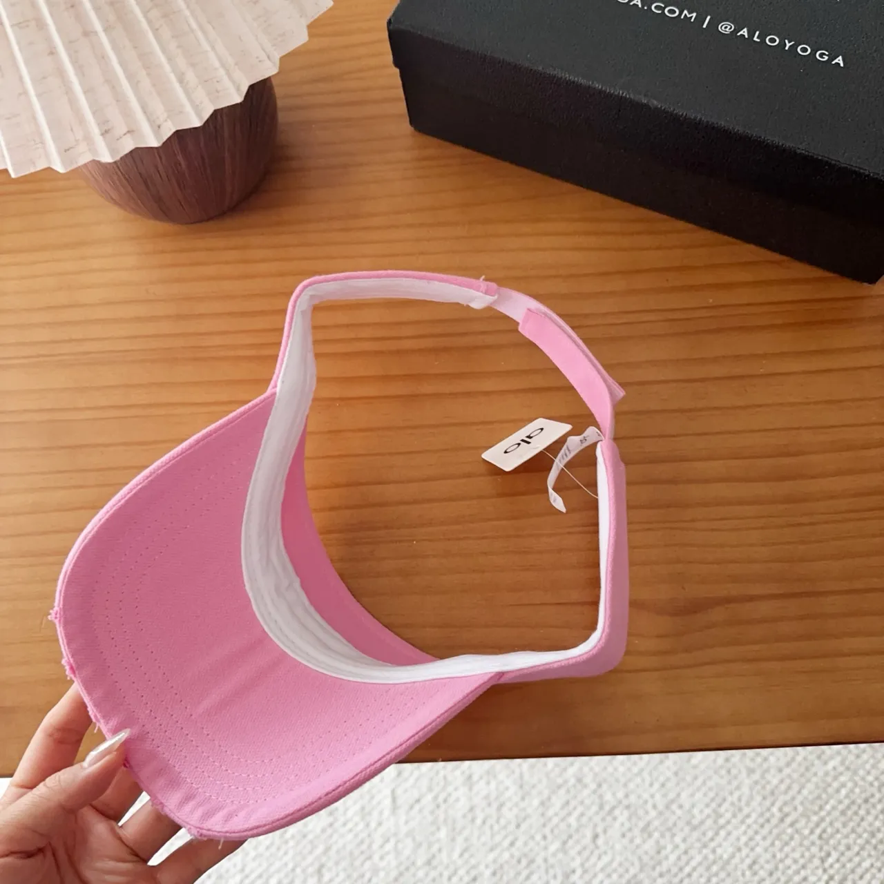 Casquette de baseball Alo en tissu uni avec logo brodé rose et blanc 6
