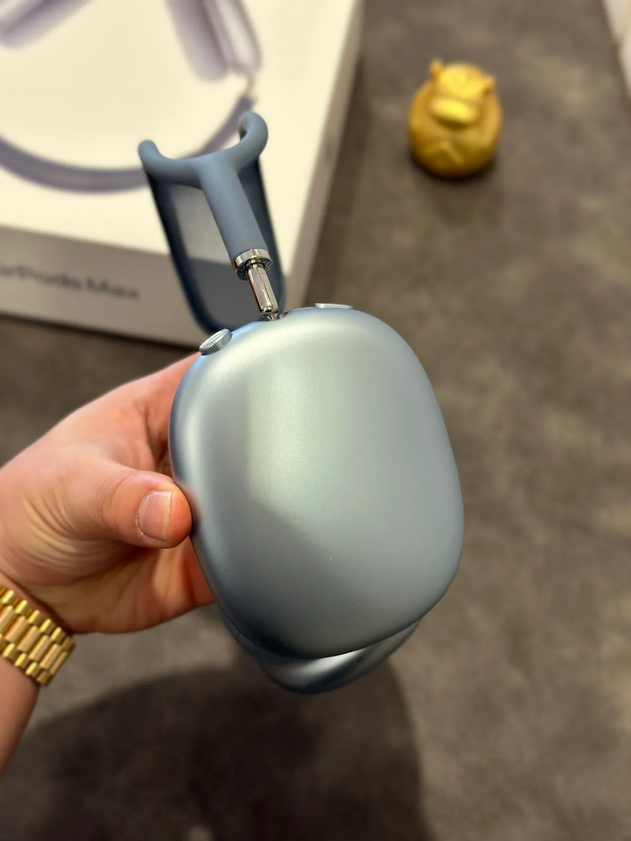 Apple AirPods Max Blue Gray Over-ear Headphones 4