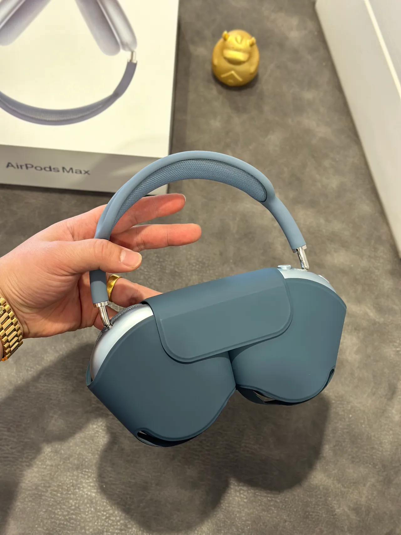 Apple AirPods Max Blue Gray Over-ear Headphones 5