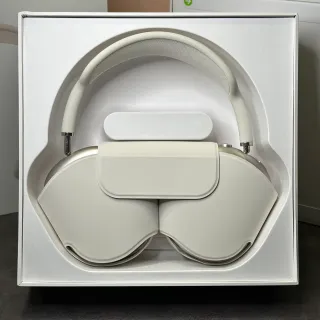 Apple AirPods Max White Over-Ear Headphones