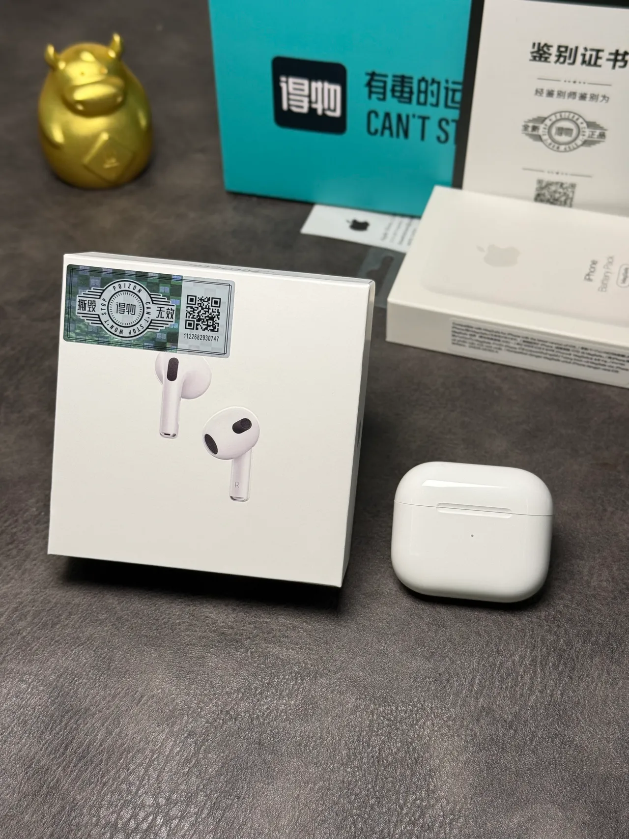 Apple AirPods White Black Stem-Style Matte Finish TWS Earbuds 7