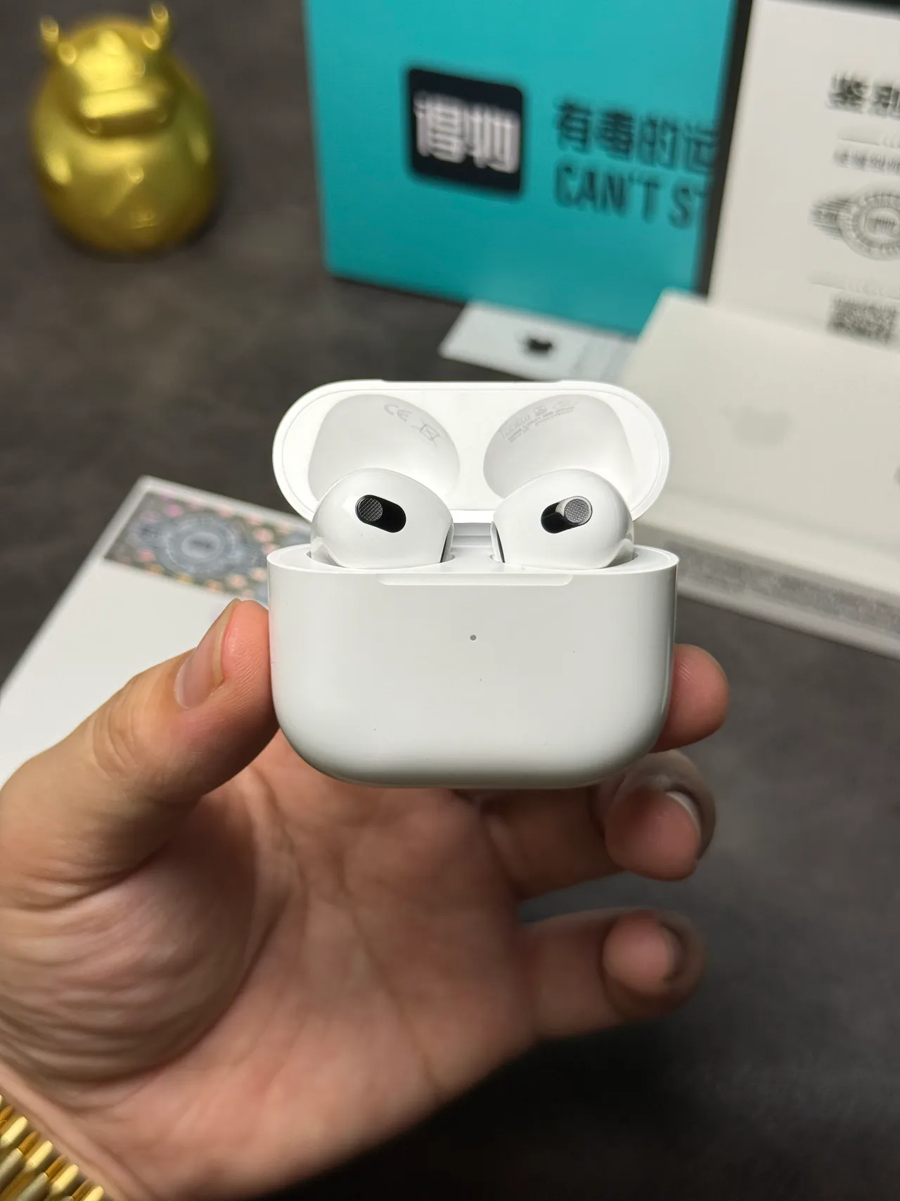 Apple AirPods White Black Stem-Style Matte Finish TWS Earbuds 9
