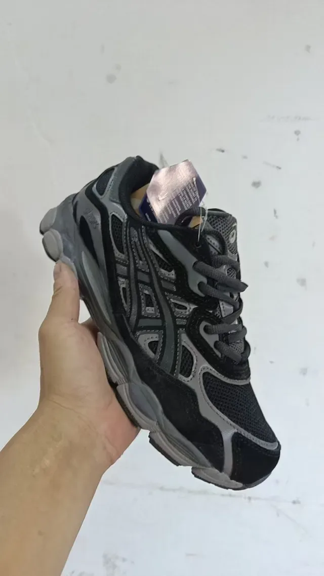ASICS Black Gray Mesh And Synthetic Overlay Upper Visible Gel Cushioning Unit Sneakers 2