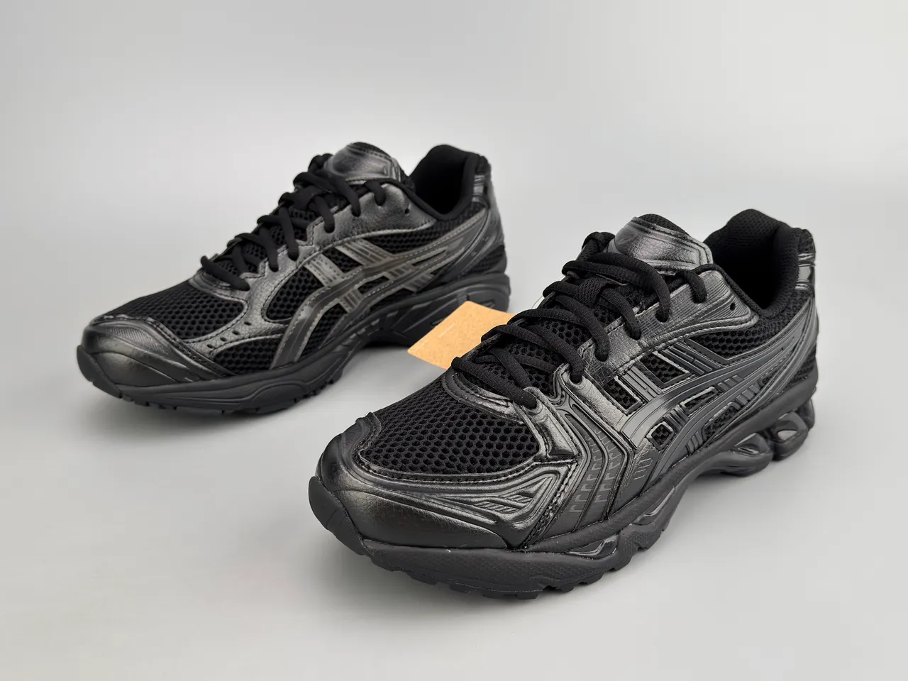 ASICS Gel-Kayano Tênis de corrida preto monocromo 7