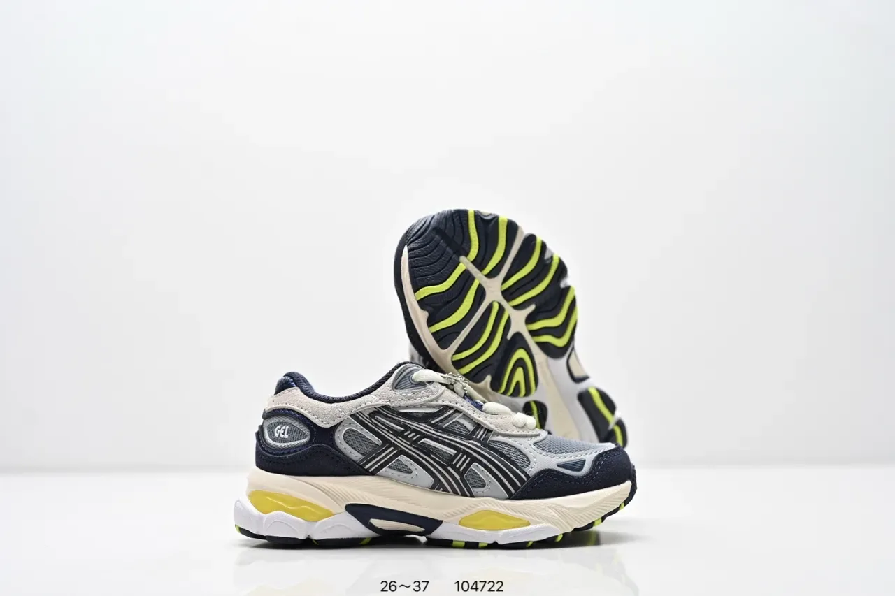 ASICS Gel-Kayano Preto Branco Prata tênis lifestyle 3
