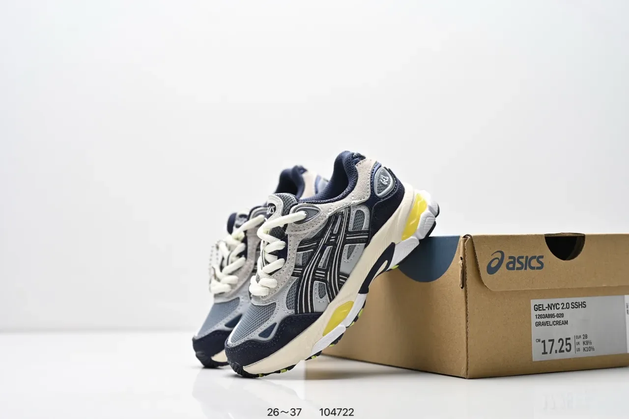 ASICS Gel-Kayano Preto Branco Prata tênis lifestyle 4