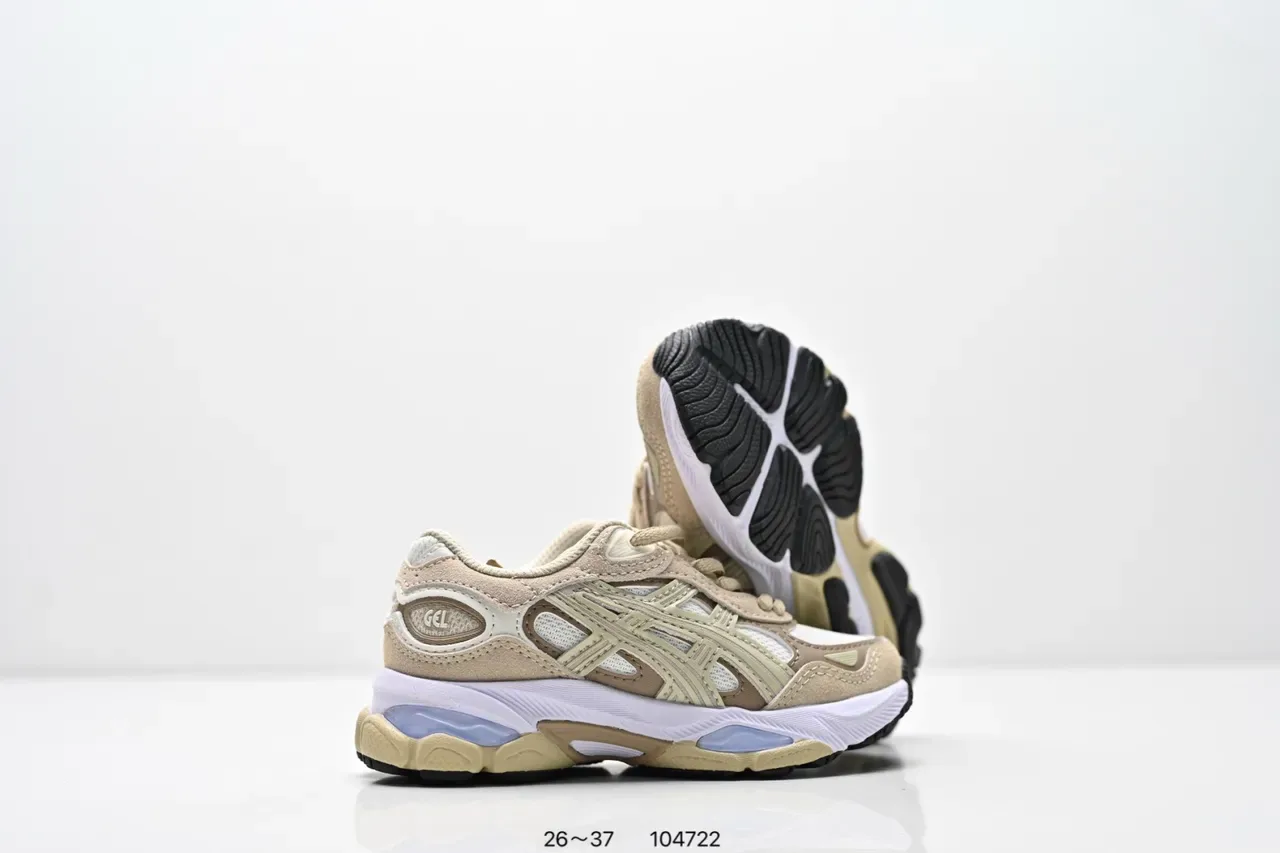 ASICS Gel-Kayano Preto Branco Prata tênis lifestyle 12
