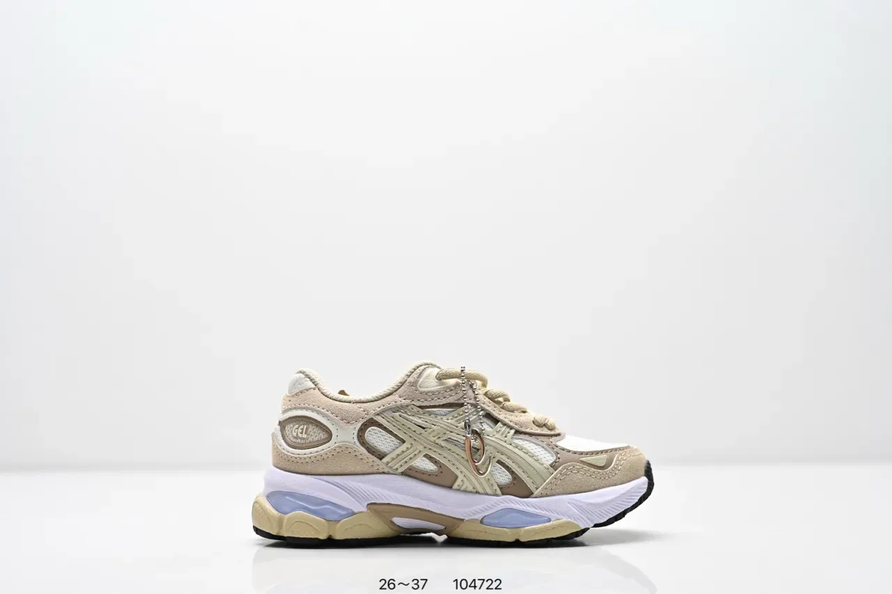 ASICS Gel-Kayano Preto Branco Prata tênis lifestyle 13