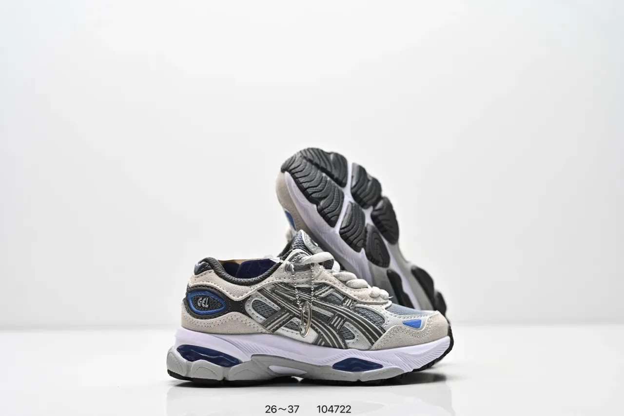 ASICS Gel-Kayano Preto Branco Prata tênis lifestyle 21