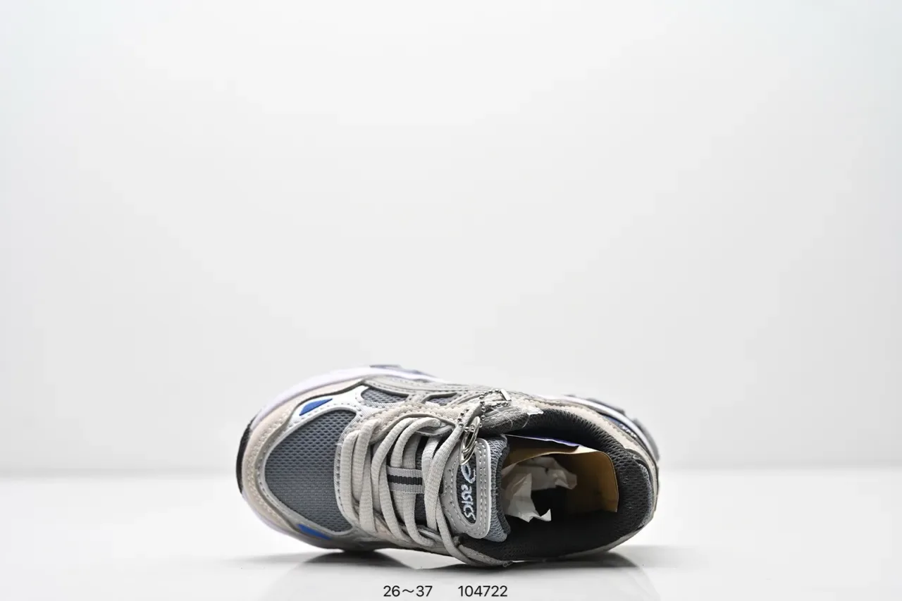 ASICS Gel-Kayano Preto Branco Prata tênis lifestyle 24