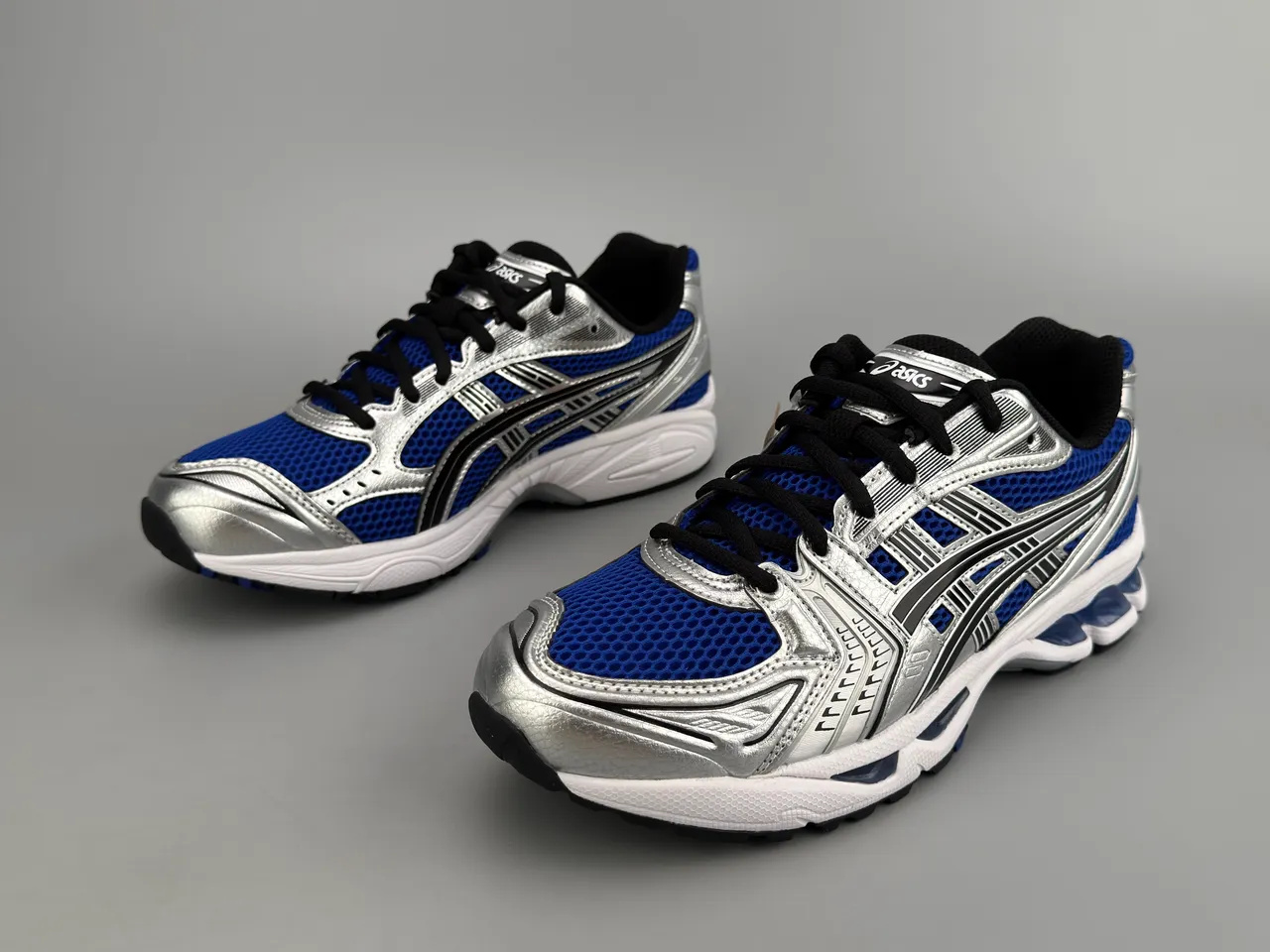 ASICS Gel-Kayano Silver and Royal Blue Tênis de corrida 7