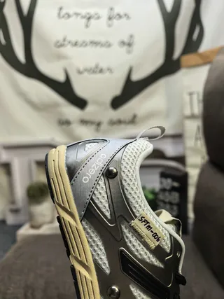 ASICS Gel-NYC فضي أسود بيج أحذية رياضية 3