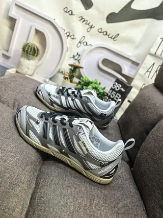ASICS Gel-NYC فضي أسود بيج أحذية رياضية 7