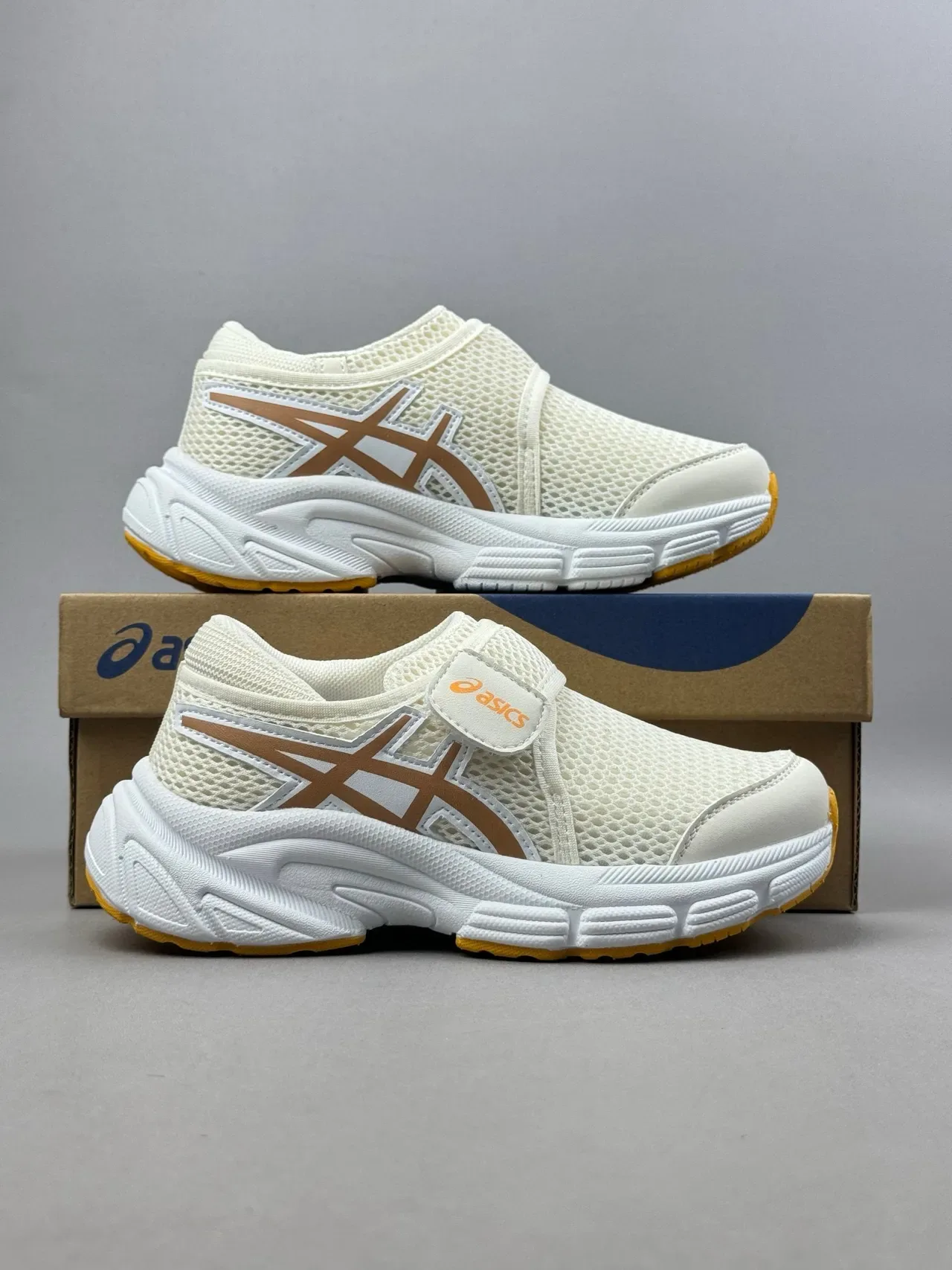 ASICS Sneakers lifestyle avec empeigne maille rose rouge fermeture à Velcro 5