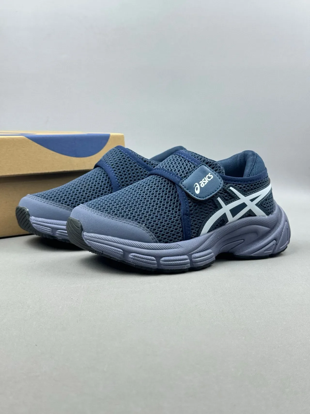 ASICS Sneakers lifestyle avec empeigne maille rose rouge fermeture à Velcro 21