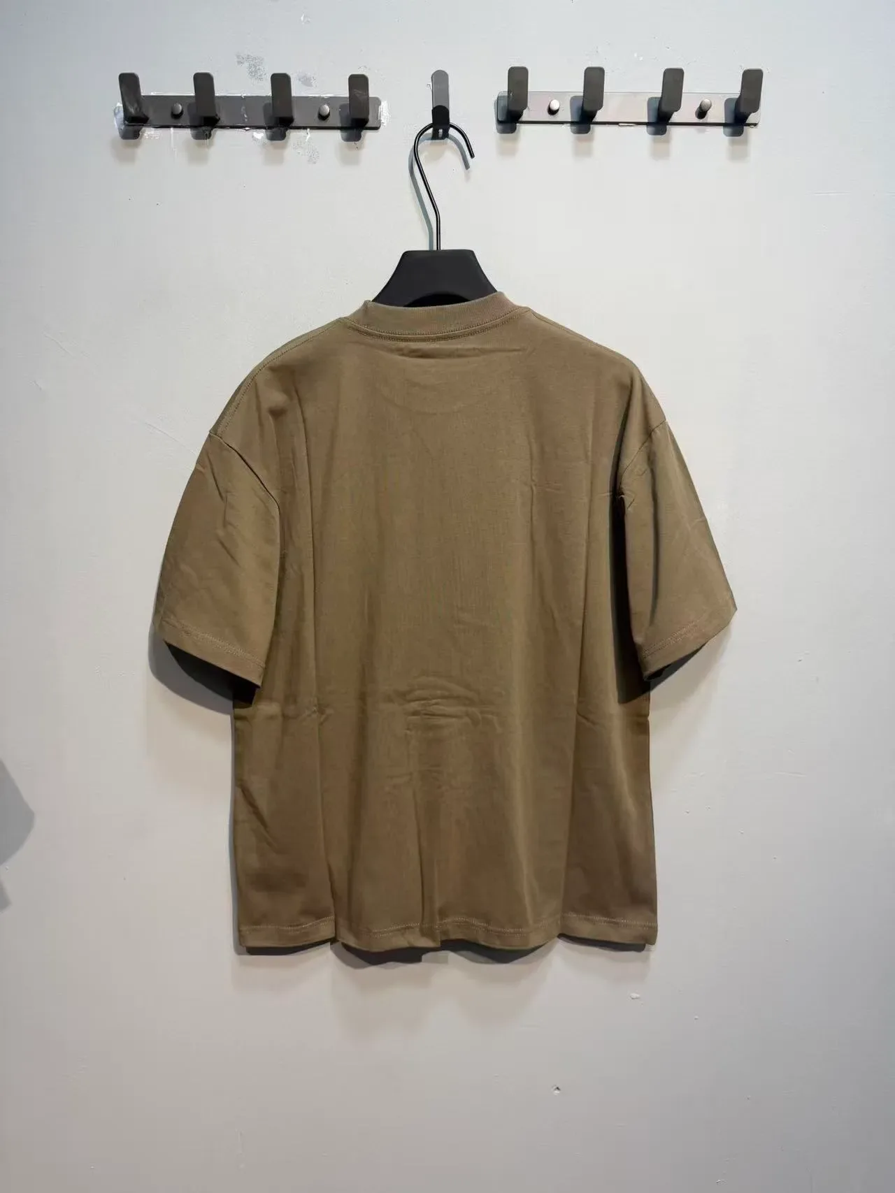 Camiseta gráfica Awake NY com rótulo farmacêutico 13