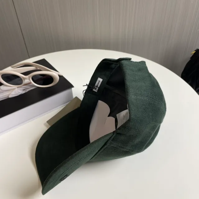 Balenciaga Casquette de baseball Vert armée Structurée Six panneaux Tonal Embroidered Logo 4