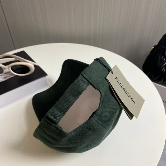 Balenciaga Casquette de baseball Vert armée Structurée Six panneaux Tonal Embroidered Logo 5