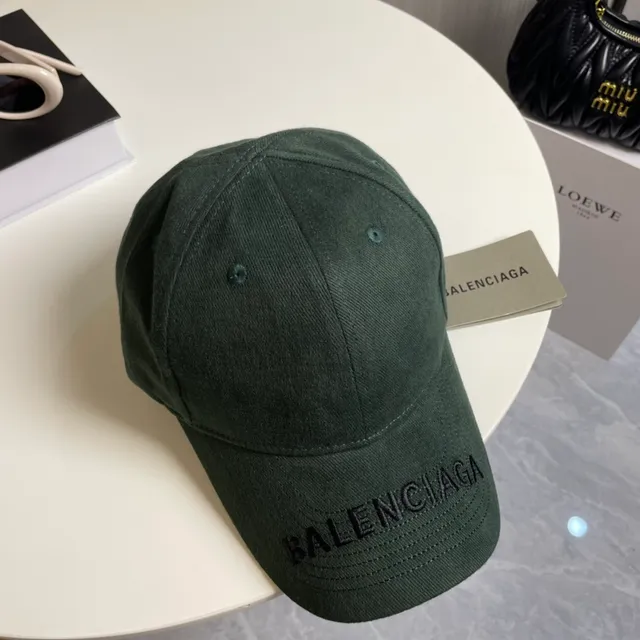 Balenciaga Casquette de baseball Vert armée Structurée Six panneaux Tonal Embroidered Logo 6