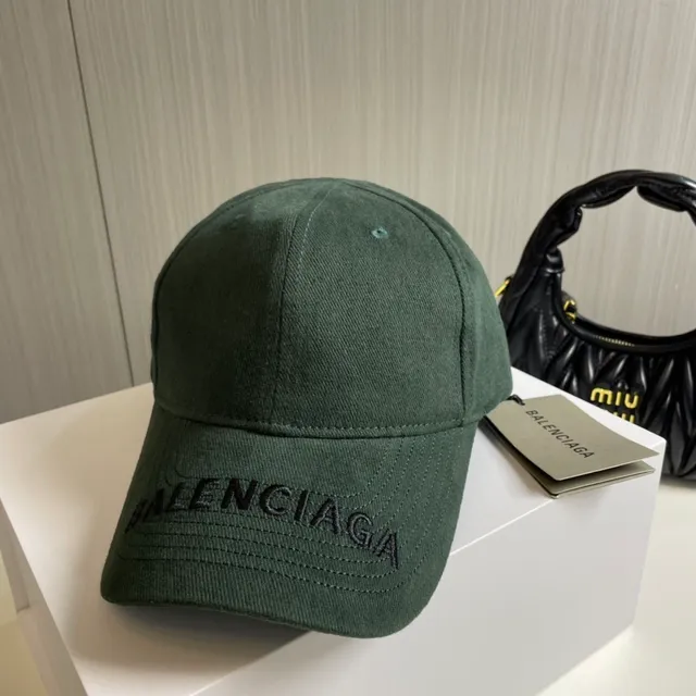 Balenciaga Casquette de baseball Vert armée Structurée Six panneaux Tonal Embroidered Logo 9