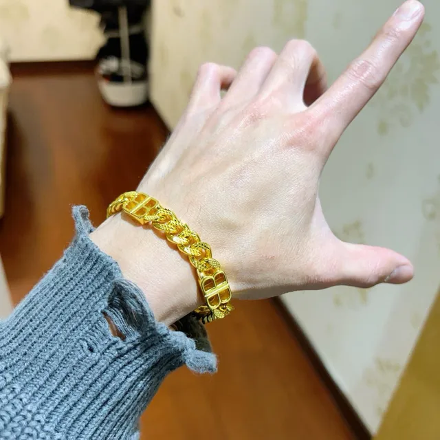 Balenciaga BB Chain Doré Curb-Link Bracelet 4