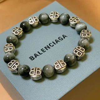 Balenciaga BB Logo Bracelet pulseira cinza prata com contas de pedra mármore