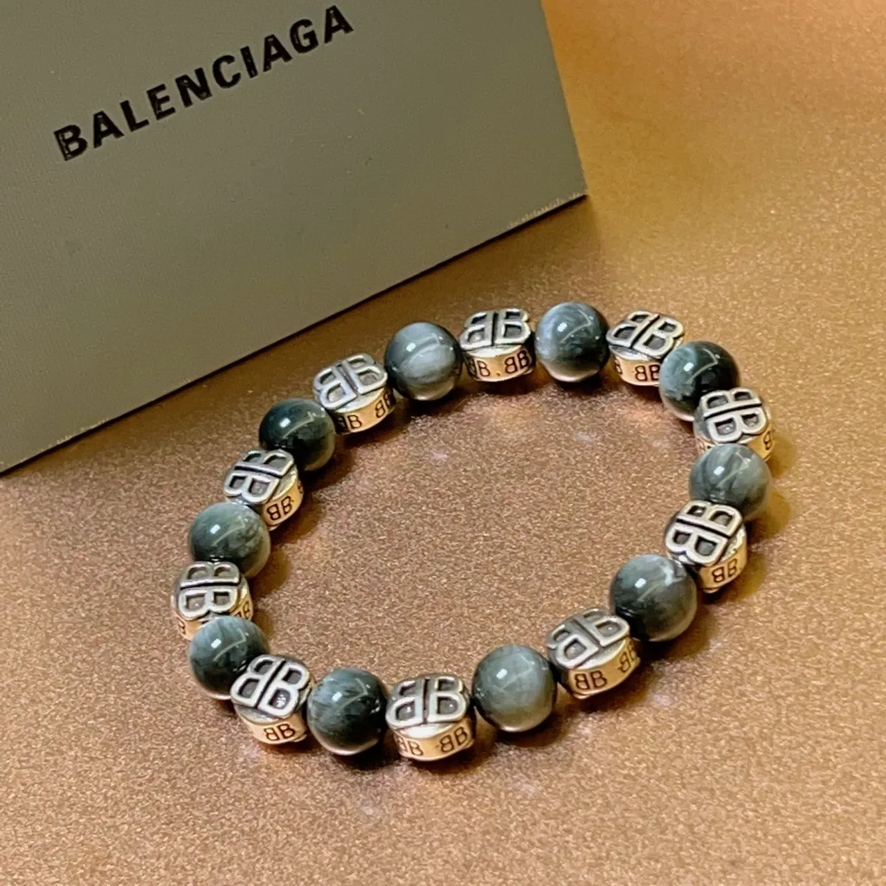 Balenciaga BB Logo Bracelet إسورة رمادي فضي مرصعة حجر ماربل 2
