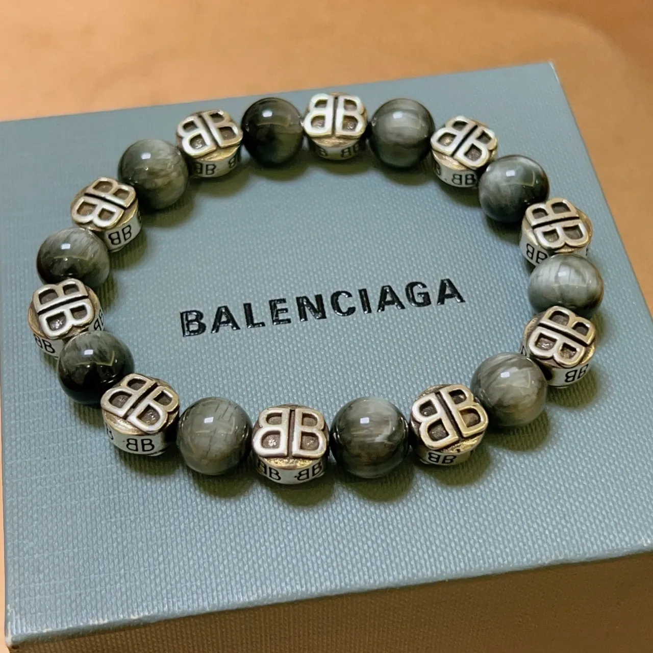 Balenciaga BB Logo Bracelet إسورة رمادي فضي مرصعة حجر ماربل 5