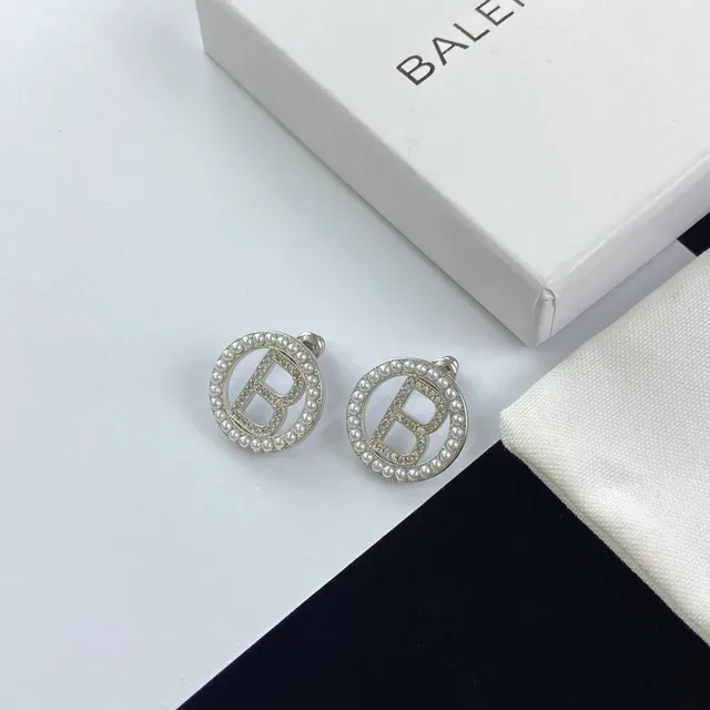 Balenciaga BB Logo Brincos de Pérola e Cristal Stud 4