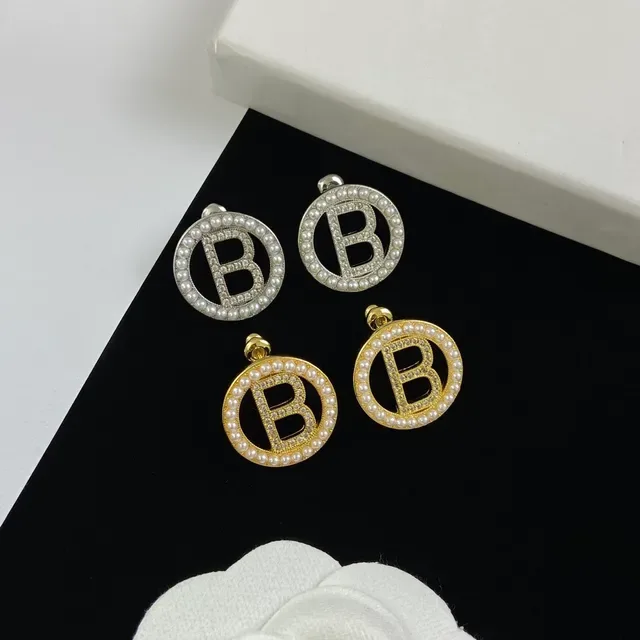 Balenciaga BB Logo Brincos de Pérola e Cristal Stud 7
