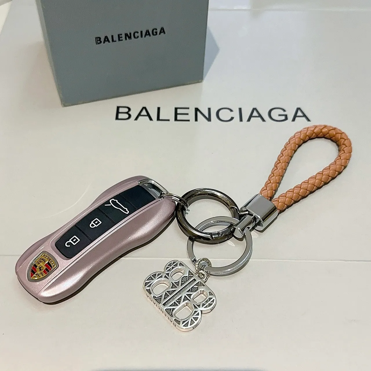 Balenciaga BB Monogram বাদামী রূপালি বোনা চামড়ার লুপ জ্যামিতিক চার্ম জুয়েলরি 5